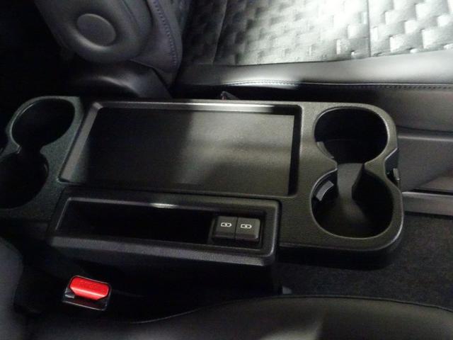 ヴォクシー Ｓ－Ｚ　フルセグ　メモリーナビ　ＤＶＤ再生　ミュージックプレイヤー接続可　後席モニター　バックカメラ　衝突被害軽減システム　ＥＴＣ　ドラレコ　両側電動スライド　ＬＥＤヘッドランプ　乗車定員７人　３列シート（35枚目）