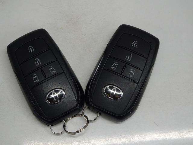 ヴォクシー Ｓ－Ｚ　フルセグ　メモリーナビ　ＤＶＤ再生　ミュージックプレイヤー接続可　後席モニター　バックカメラ　衝突被害軽減システム　ＥＴＣ　ドラレコ　両側電動スライド　ＬＥＤヘッドランプ　乗車定員７人　３列シート（39枚目）