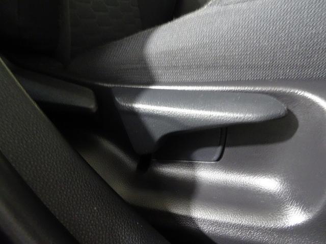 ��������܂Ƃ܂������̂���C���p�l�B�e����X�C�b�`�Ȃǂ��g���₷���ʒu�ɔz�u����Ă��܂��B