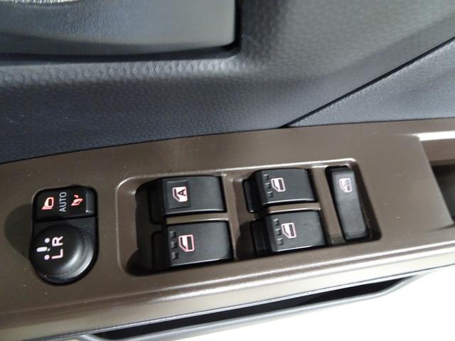 �p���N�C���L�b�g�t���B�X�y�A�^�C���̑���Ƀp���N�C���L�b�g�������t�����Ă��܂��B