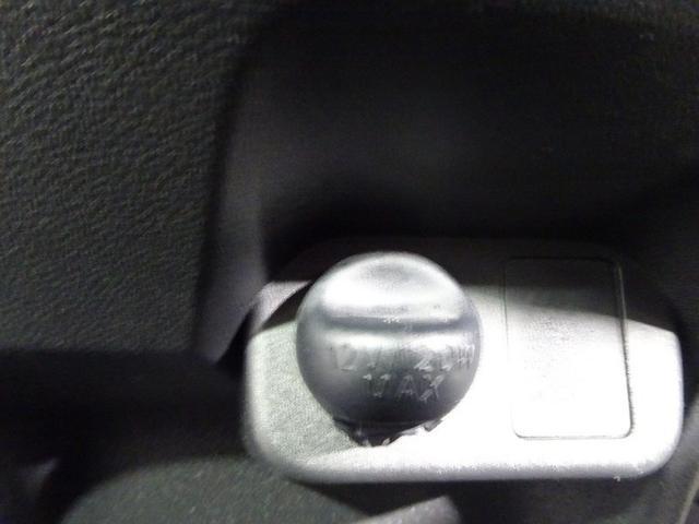 ����ȑO�̑�^�̃O���[�u�{�b�N�X�B�������ł�����Ă��܂��܂��B