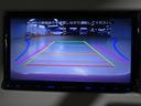 バックモニター付き。バックする際に、後方の安全確認ができて便利です。車庫入れが苦手な方もこれで安心！