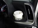 運転席からすぐに手が届くカップホルダーです。