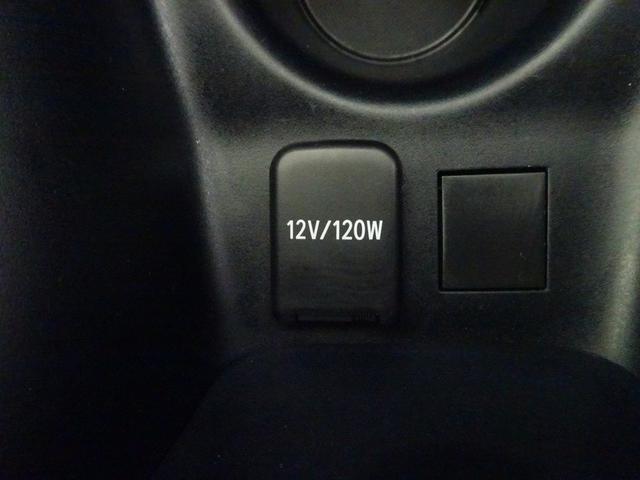 プリウス SセーフティプラスII 4WD フルセグ メモリーナビ DVD再生 バックカメラ 衝突被害軽減システム ETC LEDヘッドランプ ワンオーナー(30枚目)