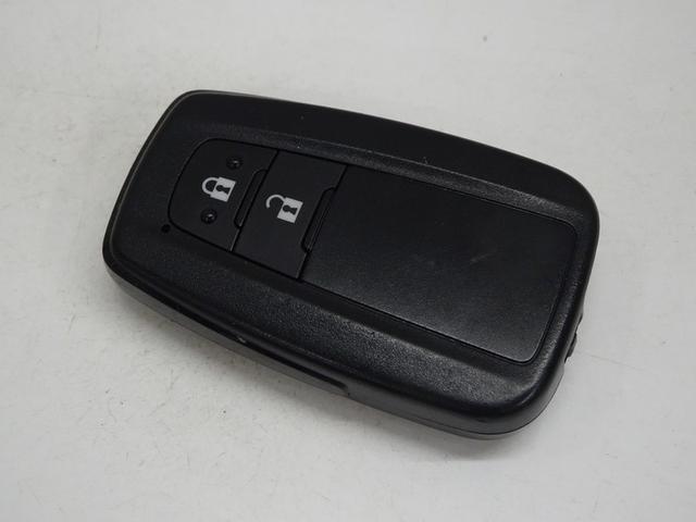 プリウス SセーフティプラスII 4WD フルセグ メモリーナビ DVD再生 バックカメラ 衝突被害軽減システム ETC LEDヘッドランプ ワンオーナー(39枚目)