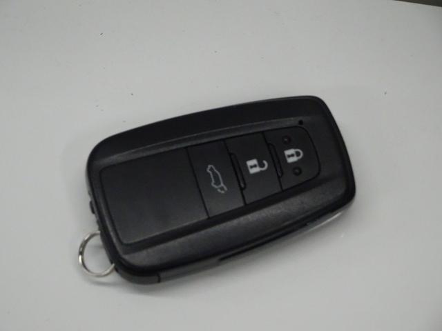 RAV4 ハイブリッドG 4WD フルセグ メモリーナビ DVD再生 バックカメラ 衝突被害軽減システム ドラレコ LEDヘッドランプ ワンオーナー 記録簿(38枚目)