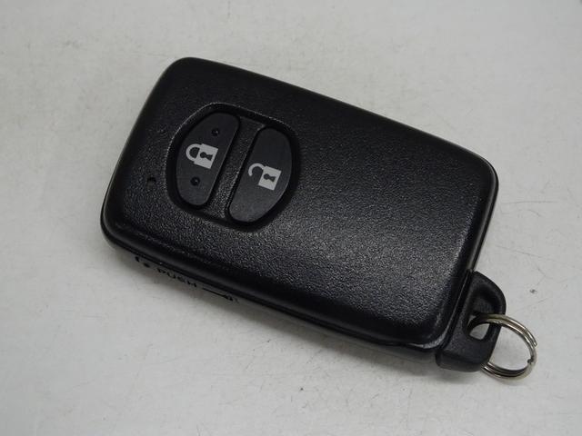 ヴィッツ ハイブリッドF セーフティーエディション ワンセグ メモリーナビ ミュージックプレイヤー接続可 バックカメラ 衝突被害軽減システム ETC ドラレコ LEDヘッドランプ ワンオーナー(39枚目)