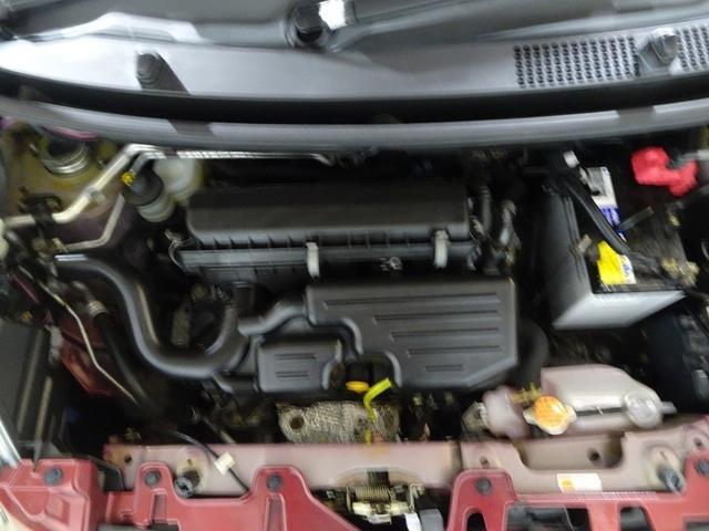 エンジンルームも『まるピカクリーン』でピッカピカ！見えないところまで丁寧です。