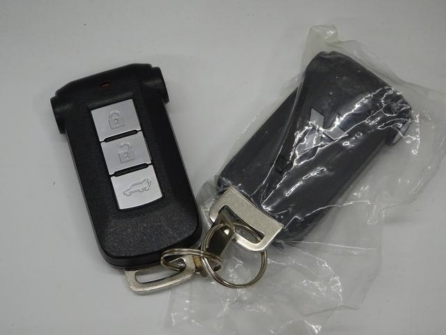 デリカD:5 P 4WD フルセグ メモリーナビ DVD再生 ミュージックプレイヤー接続可 バックカメラ 衝突被害軽減システム ETC ドラレコ 両側電動スライド LEDヘッドランプ 乗車定員7人 3列シート(39枚目)