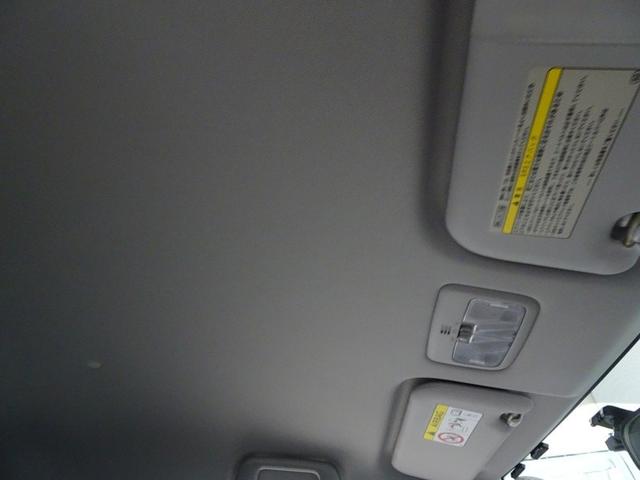 �������̂Ȃ��V�䂪�A�ԓ�������ɍL�����������Ă���܂��B