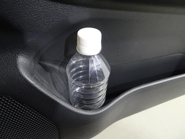 ���S�̃X�y�A�^�C���t���B�p���N���ȂǂɁA�����^�C�����������đ��s�o���܂��B