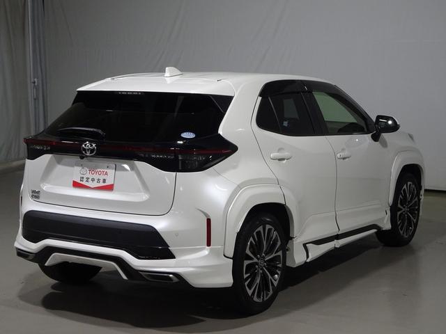 ヤリスクロス Ｇ　フルセグ　メモリーナビ　ミュージックプレイヤー接続可　バックカメラ　衝突被害軽減システム　ＥＴＣ　ドラレコ　ＬＥＤヘッドランプ　ワンオーナー　フルエアロ　記録簿（3枚目）