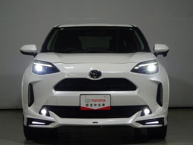 ヤリスクロス Ｇ　フルセグ　メモリーナビ　ミュージックプレイヤー接続可　バックカメラ　衝突被害軽減システム　ＥＴＣ　ドラレコ　ＬＥＤヘッドランプ　ワンオーナー　フルエアロ　記録簿（4枚目）