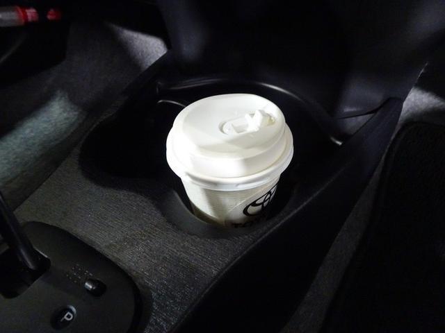 �J�[�h�ނȂǂ�����̂ɕ֗��ȃ��[�^�[�T�C�h�{�b�N�X�B