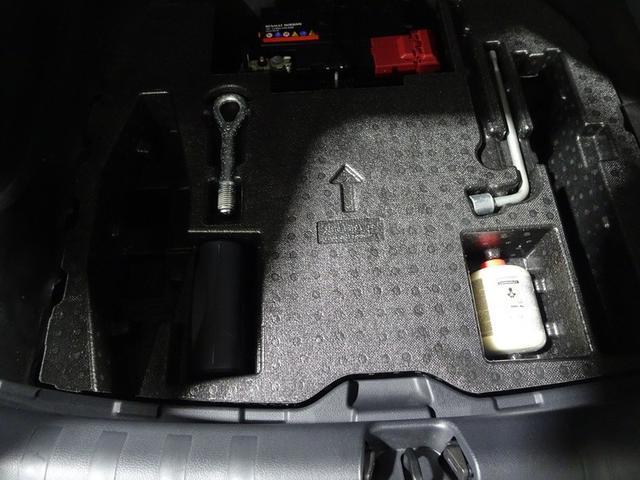 �p���N�C���L�b�g�t���B�X�y�A�^�C���̑���Ƀp���N�C���L�b�g�������t�����Ă��܂��B