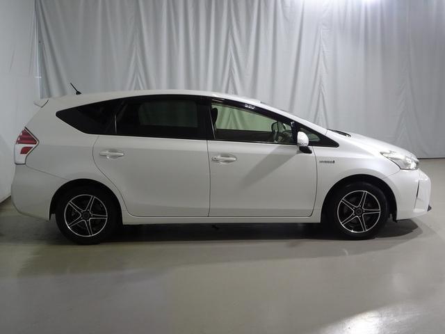 プリウスアルファ S Lセレクション フルセグ メモリーナビ DVD再生 プッシュスタート スマートキー オートエアコン アクセサリーソケット HIDヘッドライト フロントフォグランプ 社外アルミ ABS 横滑防止装置(15枚目)