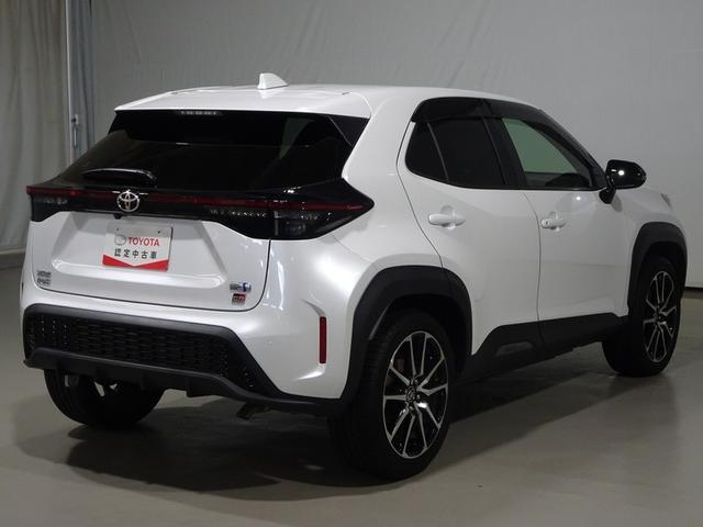 ヤリスクロス ハイブリッド　ＧＲスポーツ　フルセグ　メモリーナビ　ＤＶＤ再生　ミュージックプレイヤー接続可　バックカメラ　衝突被害軽減システム　ＥＴＣ　ドラレコ　ＬＥＤヘッドランプ　ワンオーナー　記録簿（3枚目）