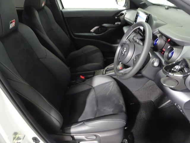 ヤリスクロス ハイブリッド　ＧＲスポーツ　フルセグ　メモリーナビ　ＤＶＤ再生　ミュージックプレイヤー接続可　バックカメラ　衝突被害軽減システム　ＥＴＣ　ドラレコ　ＬＥＤヘッドランプ　ワンオーナー　記録簿（14枚目）