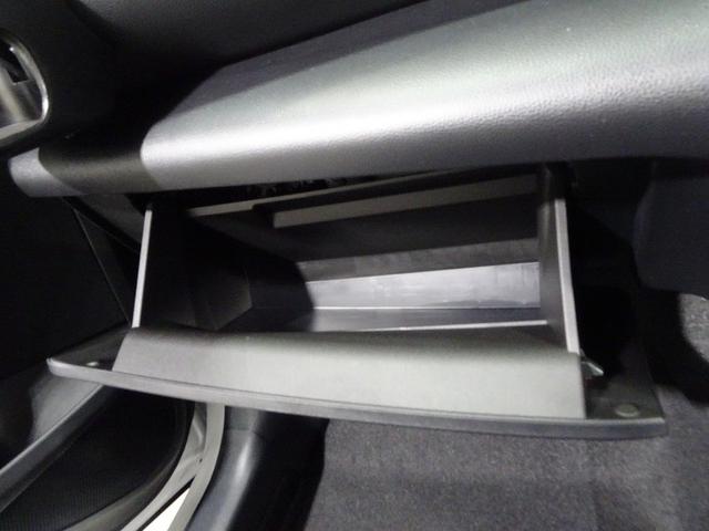 ヤリスクロス ハイブリッド　ＧＲスポーツ　フルセグ　メモリーナビ　ＤＶＤ再生　ミュージックプレイヤー接続可　バックカメラ　衝突被害軽減システム　ＥＴＣ　ドラレコ　ＬＥＤヘッドランプ　ワンオーナー　記録簿（34枚目）