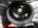 安心のスペアタイヤ付き。パンク時などに、すぐタイヤを交換して走行出来ます。