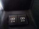 後席にも充電用のＵＳＢポートが装備されています。