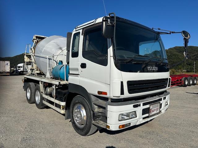 ギガ コンクリートミキサー車 車検付き ツーデフ 直6ターボ370馬力 カヤバM44 ドラム8.7立米 混合容量4.4立米 積載9710kg 電動ホッパーカバー付き(3枚目)