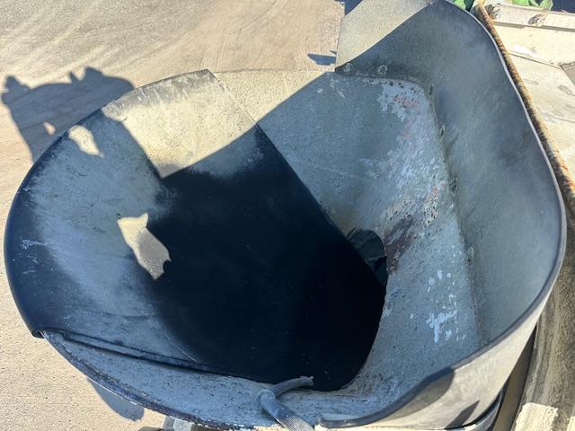 ギガ コンクリートミキサー車 車検付き ツーデフ 直6ターボ370馬力 カヤバM44 ドラム8.7立米 混合容量4.4立米 積載9710kg 電動ホッパーカバー付き(24枚目)