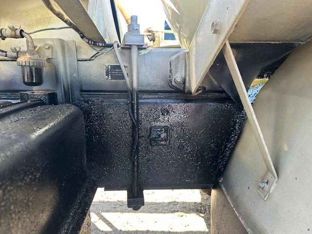 ギガ コンクリートミキサー車 車検付き ツーデフ 直6ターボ370馬力 カヤバM44 ドラム8.7立米 混合容量4.4立米 積載9710kg 電動ホッパーカバー付き(46枚目)