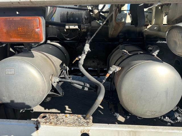 ギガ コンクリートミキサー車 車検付き ツーデフ 直6ターボ370馬力 カヤバM44 ドラム8.7立米 混合容量4.4立米 積載9710kg 電動ホッパーカバー付き(60枚目)