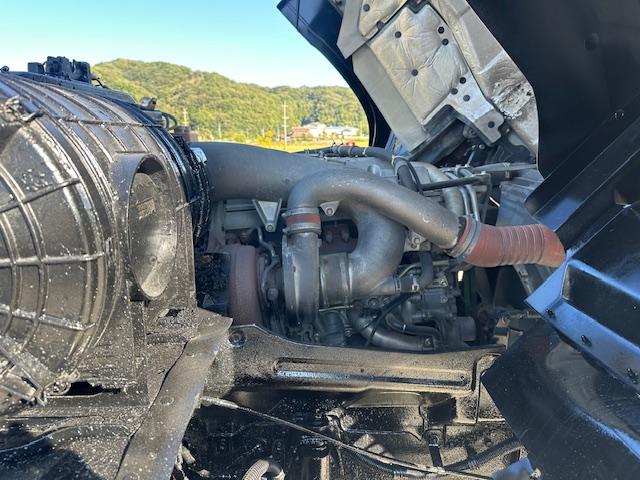 ギガ コンクリートミキサー車 車検付き ツーデフ 直6ターボ370馬力 カヤバM44 ドラム8.7立米 混合容量4.4立米 積載9710kg 電動ホッパーカバー付き(62枚目)