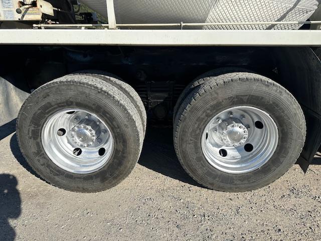 ギガ コンクリートミキサー車 車検付き ツーデフ 直6ターボ370馬力 カヤバM44 ドラム8.7立米 混合容量4.4立米 積載9710kg 電動ホッパーカバー付き(75枚目)