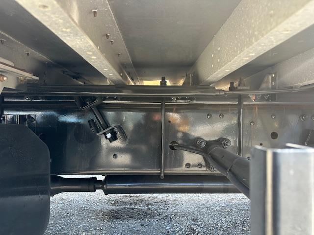 スーパーグレート 　ハールーフ総輪エアサス積載１３６００ｋｇシフトパイロット　アルミウィング（48枚目）