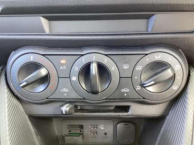 MAZDA2 1.5 15S メモリーナビ・Bカメラ(16枚目)