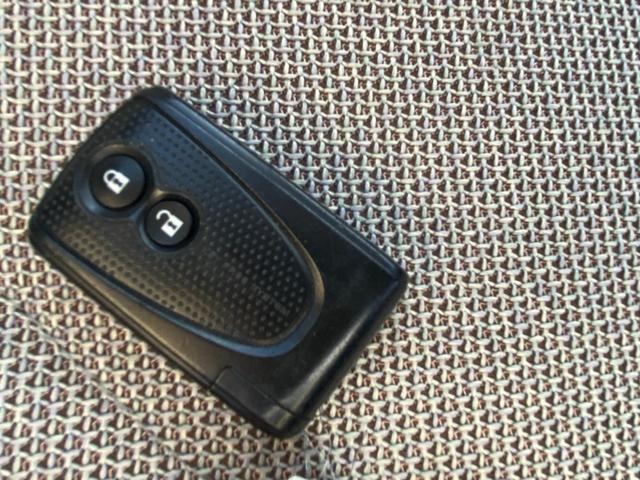 ミラココア ココアＸ　スマートキー　電動格納ミラー　ベンチシート　ＣＶＴ　盗難防止システム　ＡＢＳ　ＣＤ　衝突安全ボディ　エアコン　パワーステアリング　パワーウィンドウ（5枚目）