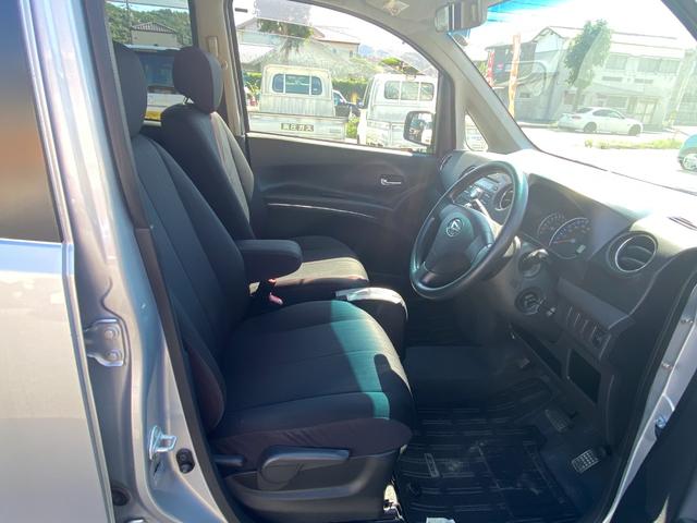 タントエグゼ Ｇ　スマートキー　電動格納ミラー　ＣＶＴ　盗難防止システム　ＡＢＳ　ＣＤ　アルミホイール　衝突安全ボディ　エアコン　パワーステアリング　パワーウィンドウ（6枚目）
