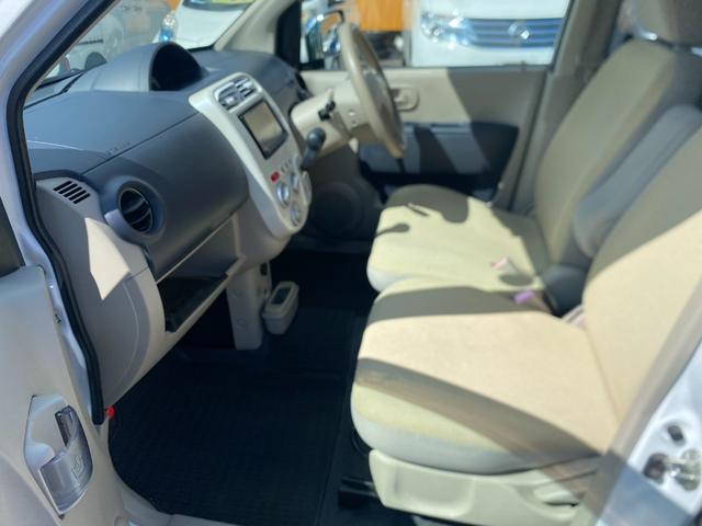 ｅＫワゴン ＭＸ　ナビ　ＴＶ　キーレスエントリー　電動格納ミラー　ベンチシート　ＡＴ　盗難防止システム　ＣＤ　ＤＶＤ再生　ＵＳＢ　アルミホイール　衝突安全ボディ　エアコン　パワーステアリング　パワーウィンドウ（10枚目）