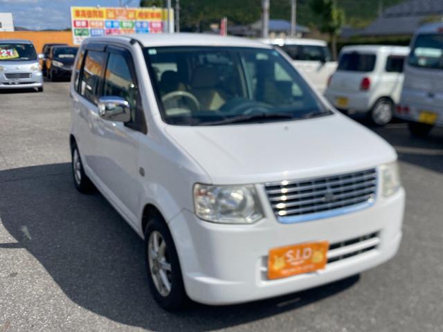 ｅＫワゴン ＭＸ　ナビ　ＴＶ　キーレスエントリー　電動格納ミラー　ベンチシート　ＡＴ　盗難防止システム　ＣＤ　ＤＶＤ再生　ＵＳＢ　アルミホイール　衝突安全ボディ　エアコン　パワーステアリング　パワーウィンドウ（13枚目）