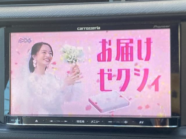 アクア Ｌ　ＥＴＣ　ナビ　ＴＶ　キーレスエントリー　電動格納ミラー　ＣＶＴ　衝突安全ボディ　ＡＢＳ　ＥＳＣ　ＣＤ　オートエアコン　パワーステアリング　前席パワーウィンドウ（4枚目）