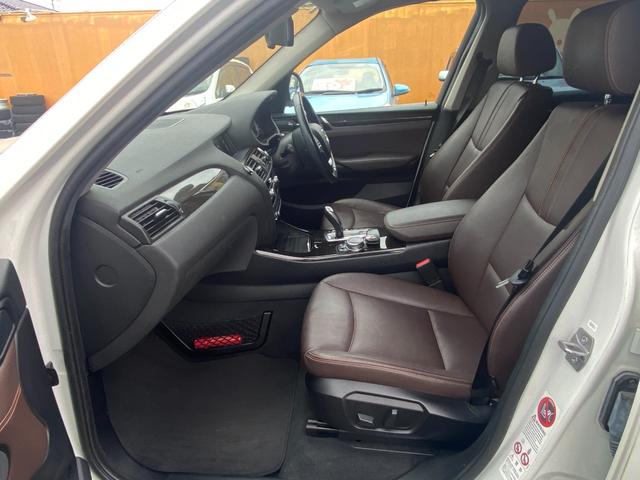 Ｘ３ ｘＤｒｉｖｅ　２０ｄ　クリアランスソナー　パワーシート　ナビＴＶ　アラウンドビュー　オートライト　１９インチＡＷ　シートヒーター　ＣＤ　ＤＶＤ再生　ＵＳＢ　ミュージックプレイヤー接続可　Ｂｌｕｅｔｏｏｔｈ　ＥＳＣ　クルコン（12枚目）