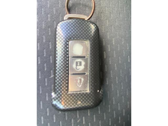 デリカD:5 エクシードII ETC ナビ オートクルーズコントロール HID スマートキー 3列シート CVT アルミホイール CD 盗難防止システム 衝突安全ボディ ABS ESC オートエアコン 小傷あり(11枚目)