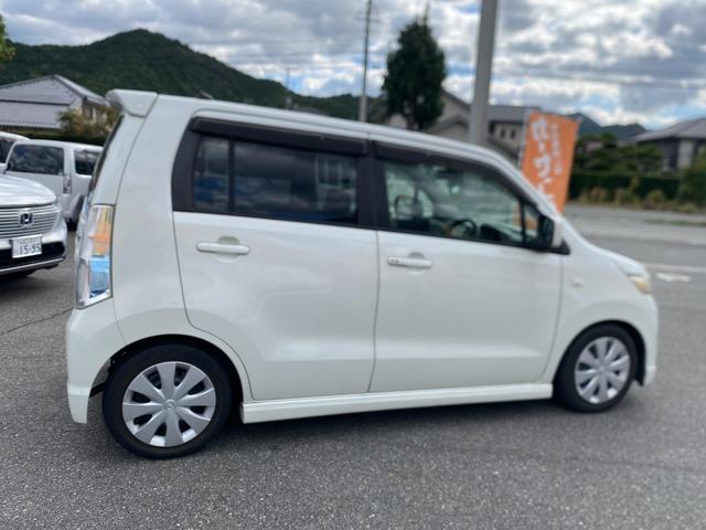 お車の知識がなくても大丈夫です!皆様のご来店をスタッフ一同、心よりお待ちしております。