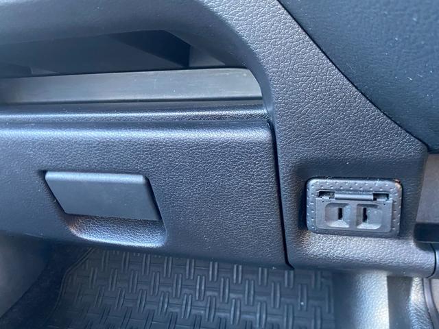 NV150AD VE ETC バックカメラ ナビ レーンアシスト 衝突被害軽減システム キーレスエントリー 電動格納ミラー ESC CD(14枚目)