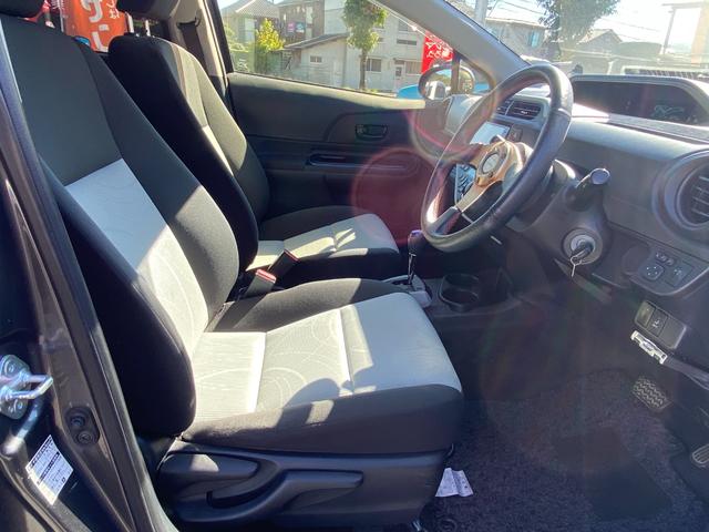 アクア S ナビドライブレコーダー ETC バックカメラ TV アルミホイール キーレスエントリー 衝突安全ボディ ABS ESC CD USB ミュージックプレイヤー接続可 社外ハンドル オートエアコン(10枚目)