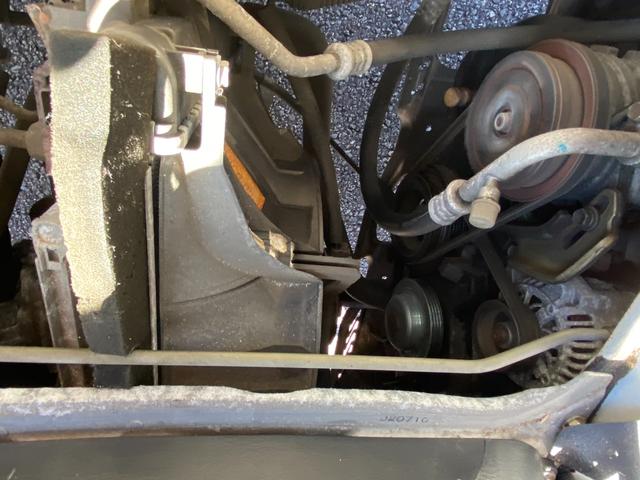 ハイゼットトラック スペシャル 農用パック 4WD MT エアコン パワステ(8枚目)