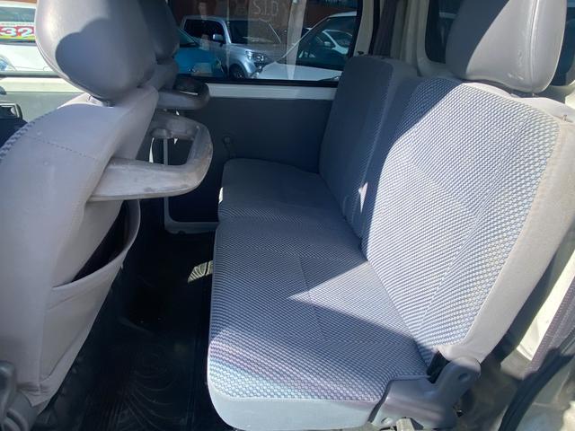 ハイゼットカーゴ デッキバン　４ＷＤ　タイミングベルト交換済　軽バン　ＭＴ　両側スライドドア　エアコン　運転席エアバッグ（10枚目）