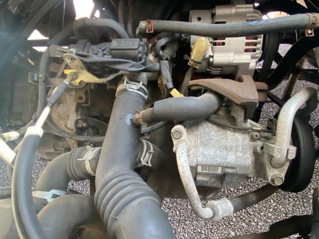 ハイゼットカーゴ デッキバン　４ＷＤ　タイミングベルト交換済　軽バン　ＭＴ　両側スライドドア　エアコン　運転席エアバッグ（18枚目）