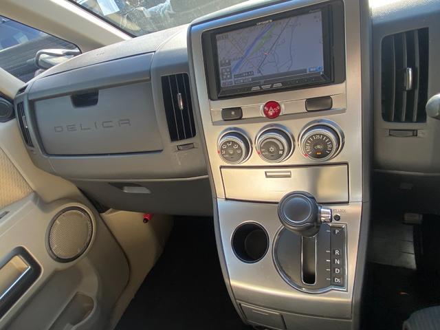 デリカD:5 G パワーパッケージ ETC バックカメラ ナビ ブルートゥースオーディオ TV クリアランスソナー オートクルーズコントロール 両側電動スライドドア オートライト HID スマートキー 3列シート CVT(3枚目)