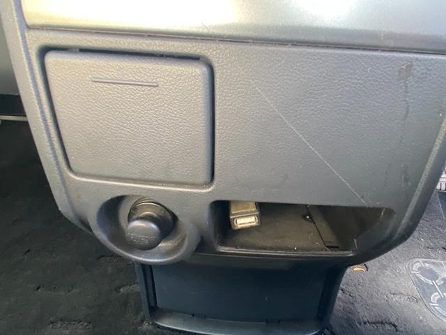 デリカD:5 G パワーパッケージ ETC バックカメラ ナビ ブルートゥースオーディオ TV クリアランスソナー オートクルーズコントロール 両側電動スライドドア オートライト HID スマートキー 3列シート CVT(31枚目)