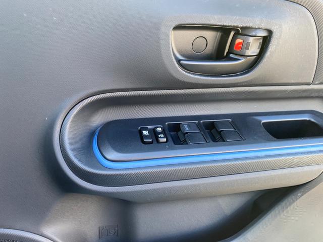 アクア Ｓ　ドライブレコーダー　ナビ　ＴＶ　キーレスエントリー　電動格納ミラー　ＣＶＴ　衝突安全ボディ　ＡＢＳ　ＥＳＣ　ＣＤ　ＵＳＢ　オートエアコン　パワーステアリング　パワーウィンドウ（10枚目）