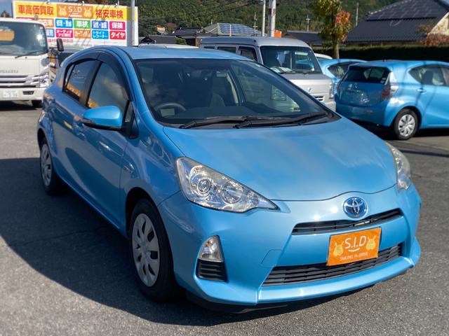 アクア Ｓ　ドライブレコーダー　ナビ　ＴＶ　キーレスエントリー　電動格納ミラー　ＣＶＴ　衝突安全ボディ　ＡＢＳ　ＥＳＣ　ＣＤ　ＵＳＢ　オートエアコン　パワーステアリング　パワーウィンドウ（14枚目）